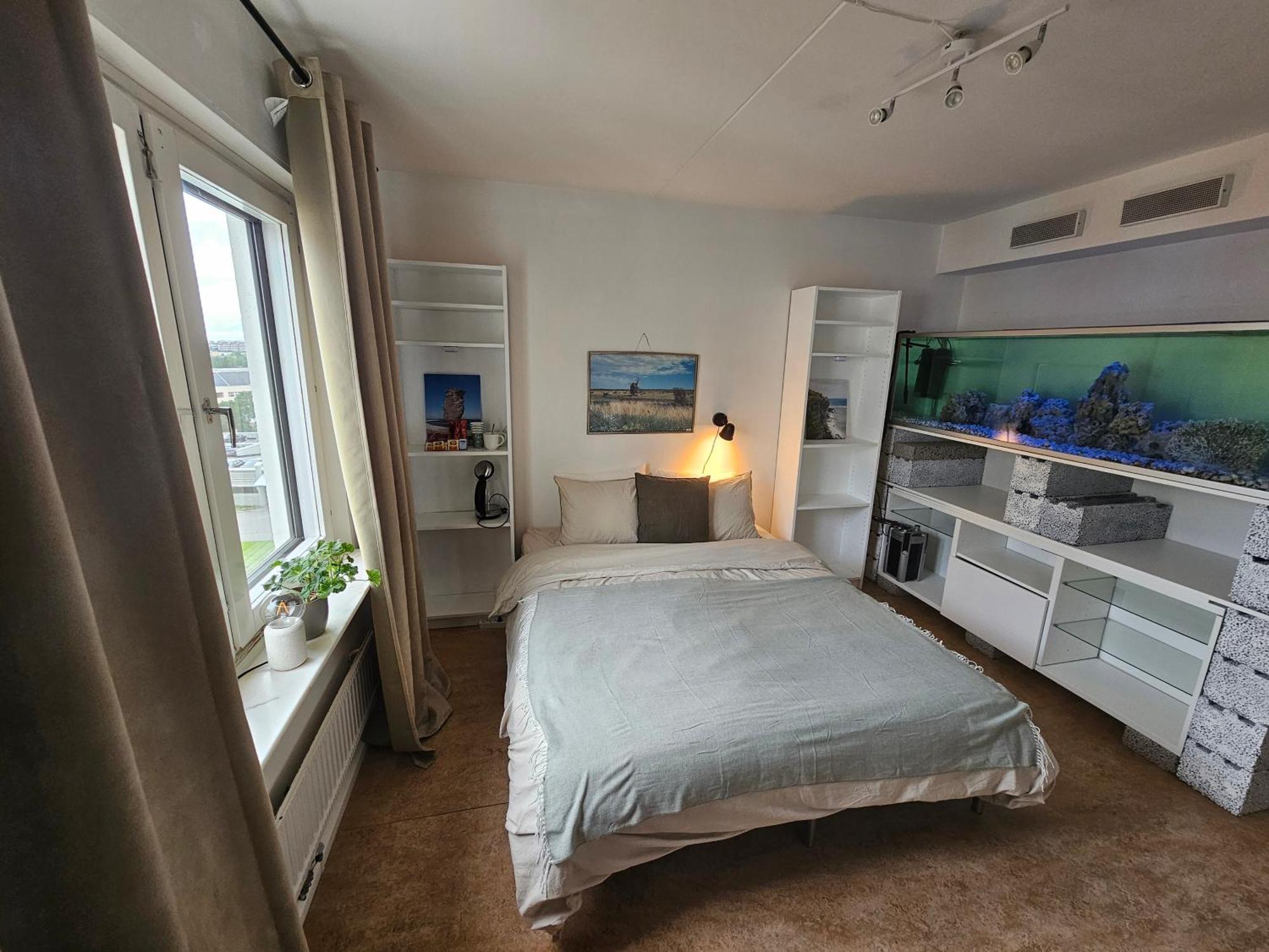 With Private Entrance And Ensuite Bathroom Privatunterkunft *